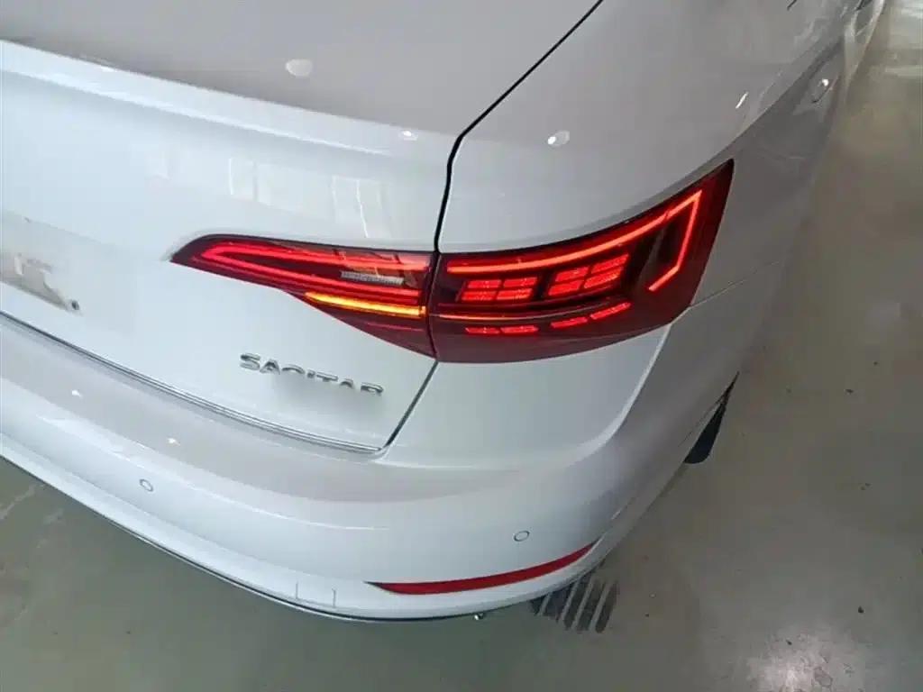 2021 Volkswagen Sagitar 280TSI DSG Excellence Edition — миниатюра 8