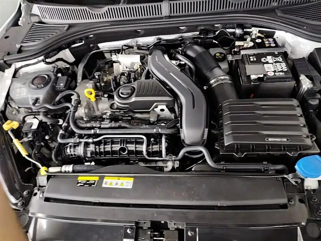 2025 Volkswagen Sagitar Facelift 300TSI DSG Super Edition — миниатюра 20