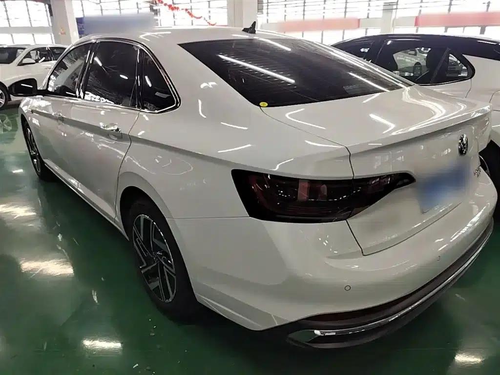2025 Volkswagen Sagitar Facelift 300TSI DSG Super Edition — миниатюра 5