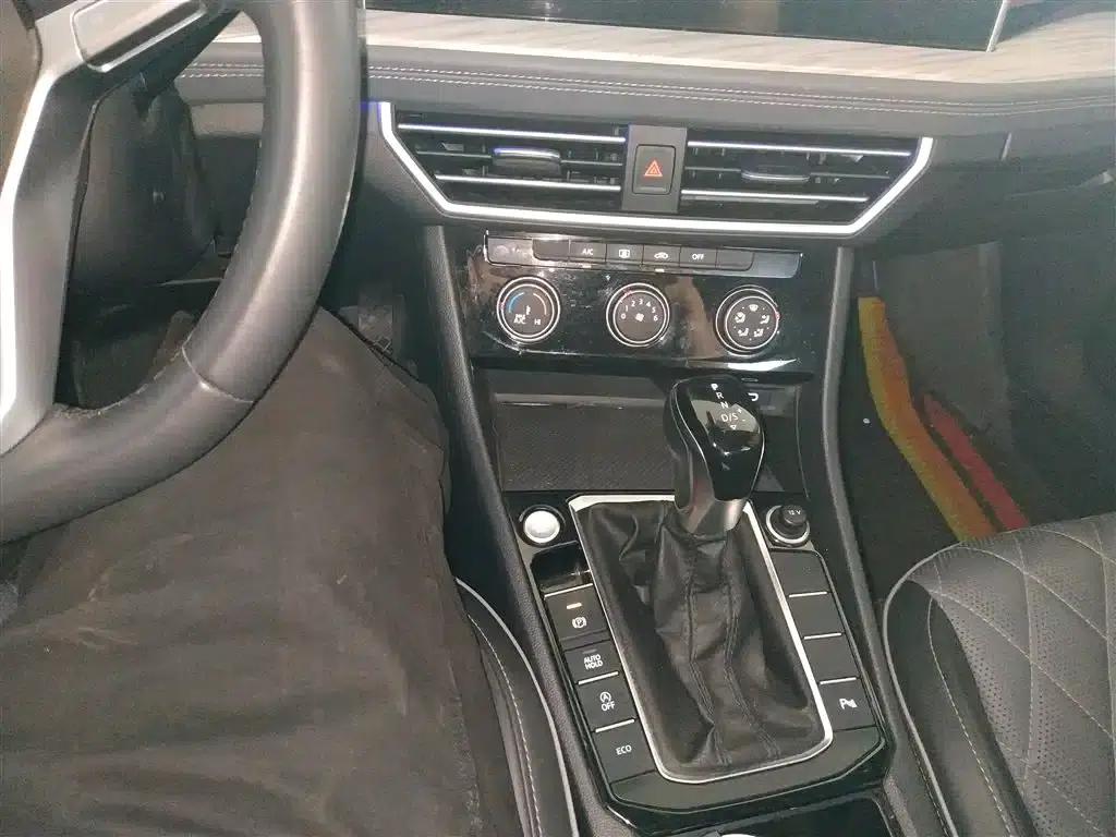 2023 Volkswagen Sagitar 300TSI DSG Super Edition — миниатюра 14