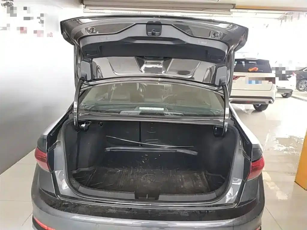 2023 Volkswagen Sagitar 300TSI DSG Super Edition — миниатюра 19