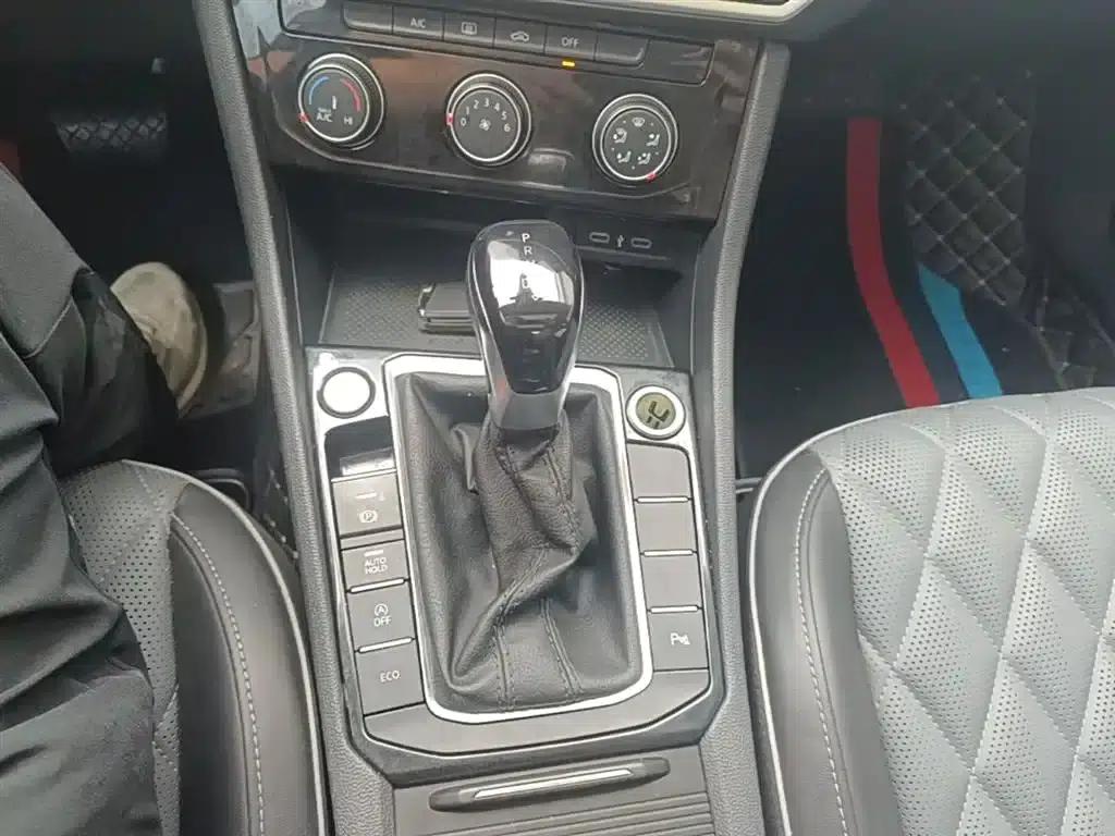 2023 Volkswagen Sagitar 300TSI DSG Super Edition — миниатюра 14