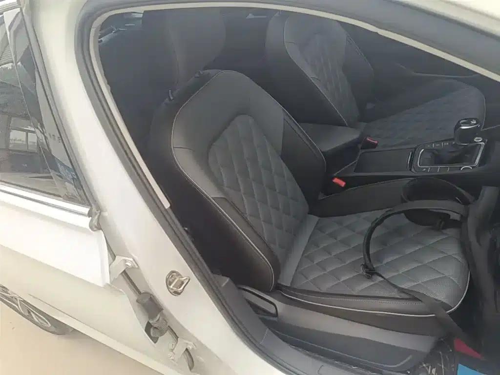 2023 Volkswagen Sagitar 300TSI DSG Super Edition — миниатюра 25