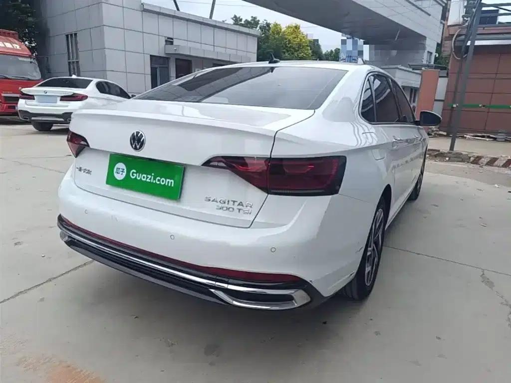 2023 Volkswagen Sagitar 300TSI DSG Super Edition — миниатюра 7