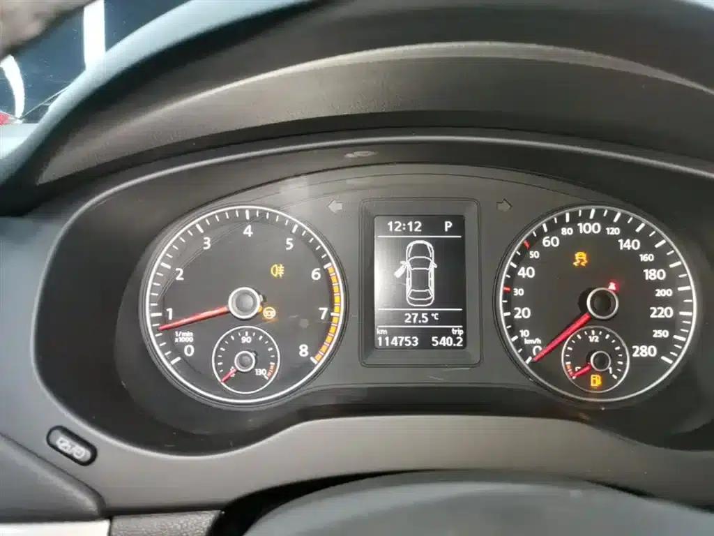 2014 Volkswagen Sagitar Facelift 1.4TSI Automatic Luxury — миниатюра 12