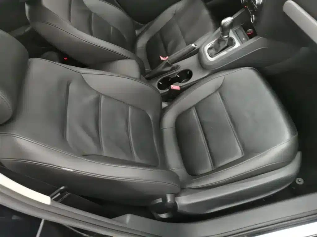 2014 Volkswagen Sagitar Facelift 1.4TSI Automatic Luxury — миниатюра 25