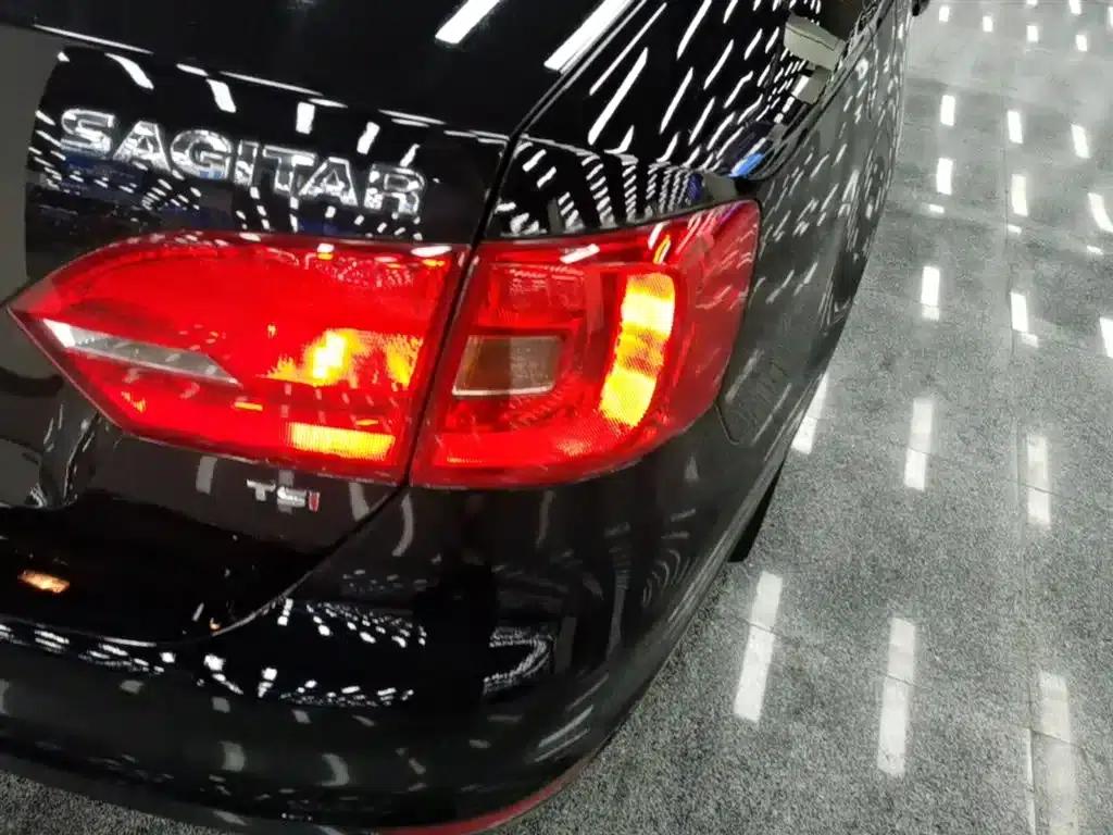 2014 Volkswagen Sagitar Facelift 1.4TSI Automatic Luxury — миниатюра 8
