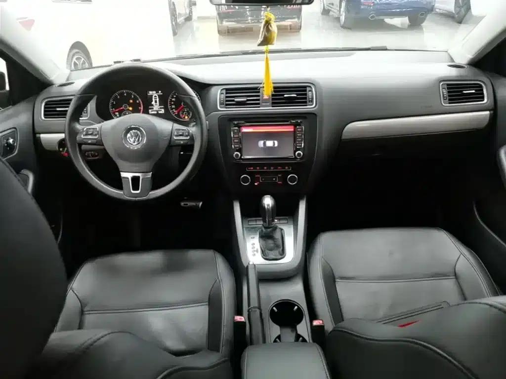 2014 Volkswagen Sagitar Facelift 1.4TSI Automatic Luxury — миниатюра 10