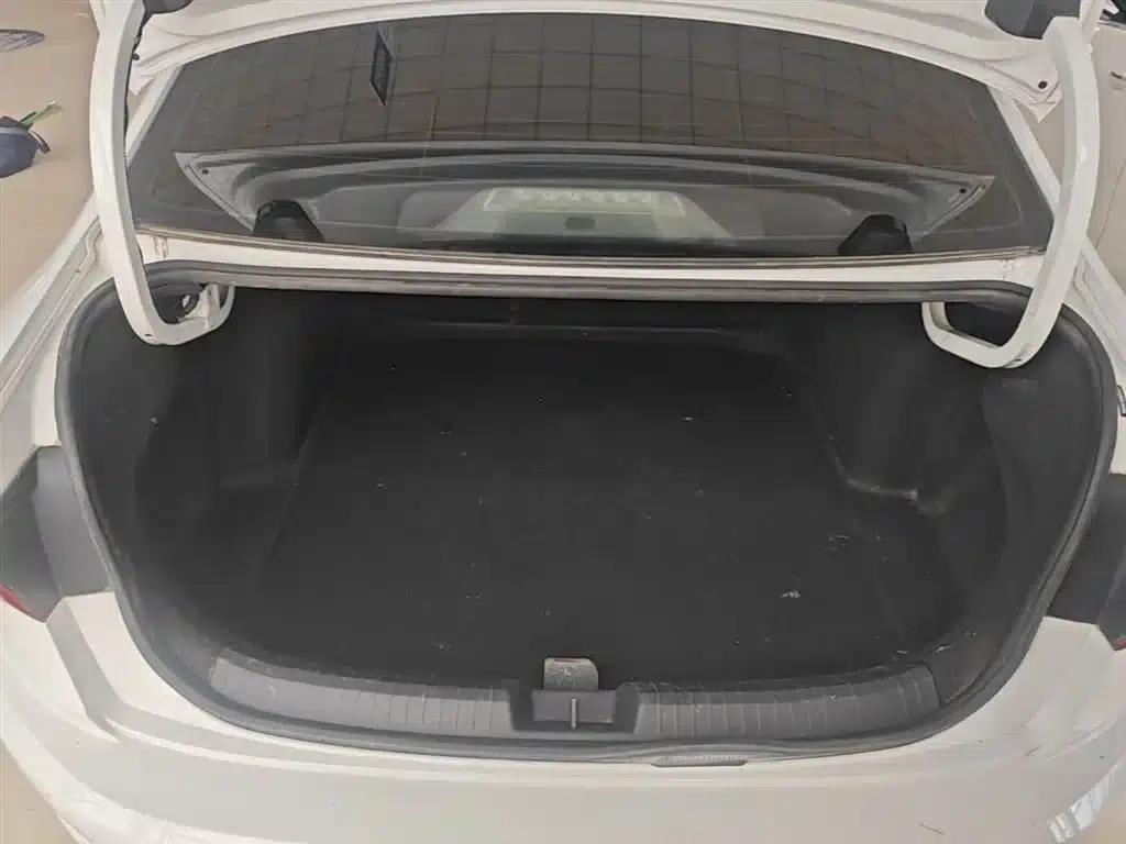 2020 Volkswagen Sagitar 200TSI DSG Comfort Model (China VI Emission Standard) — миниатюра 19