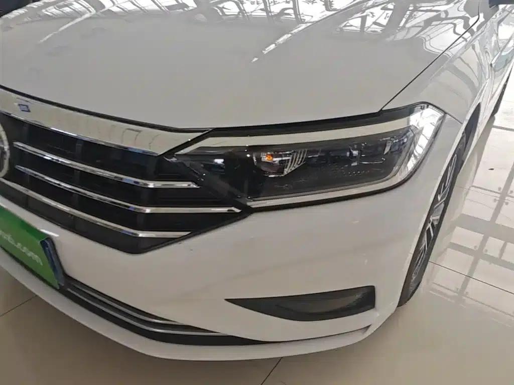 2020 Volkswagen Sagitar 200TSI DSG Comfort Model (China VI Emission Standard) — миниатюра 24