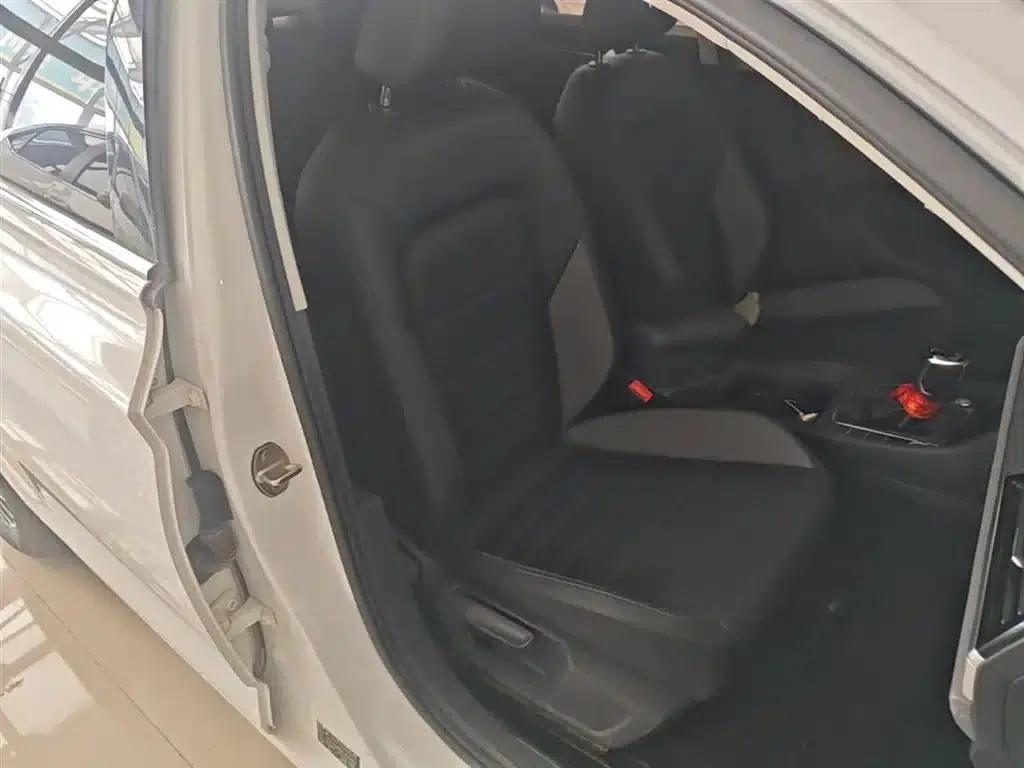 2020 Volkswagen Sagitar 200TSI DSG Comfort Model (China VI Emission Standard) — миниатюра 25