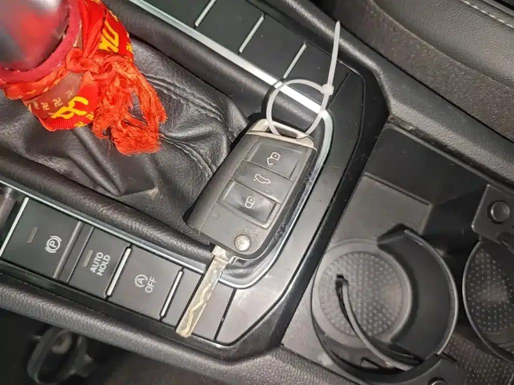 2020 Volkswagen Sagitar 200TSI DSG Comfort Model (China VI Emission Standard) — миниатюра 9