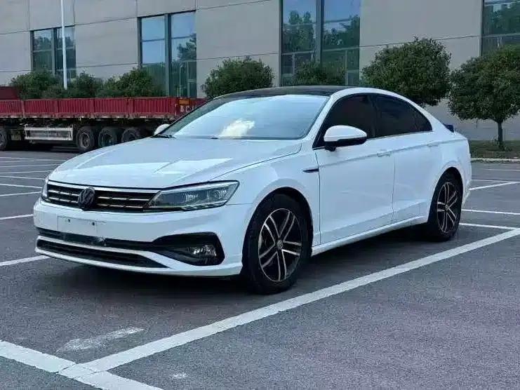 Lamando 2021 Facelift 280TSI DSG Comfort Edition — миниатюра 1