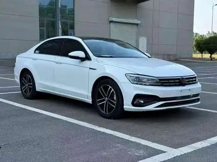 Lamando 2021 Facelift 280TSI DSG Comfort Edition — миниатюра 3