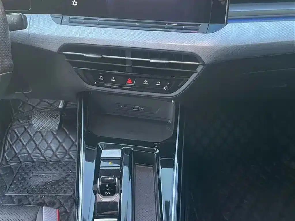 Lamando 2022 Lamando L 280TSI DSG Hot Edition — миниатюра 10