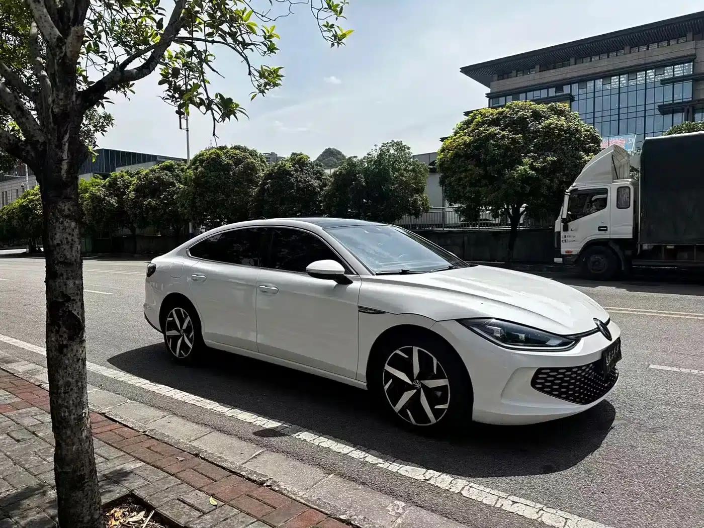 Lamando 2023 Lamando L 280TSI DSG Hot Edition — миниатюра 1