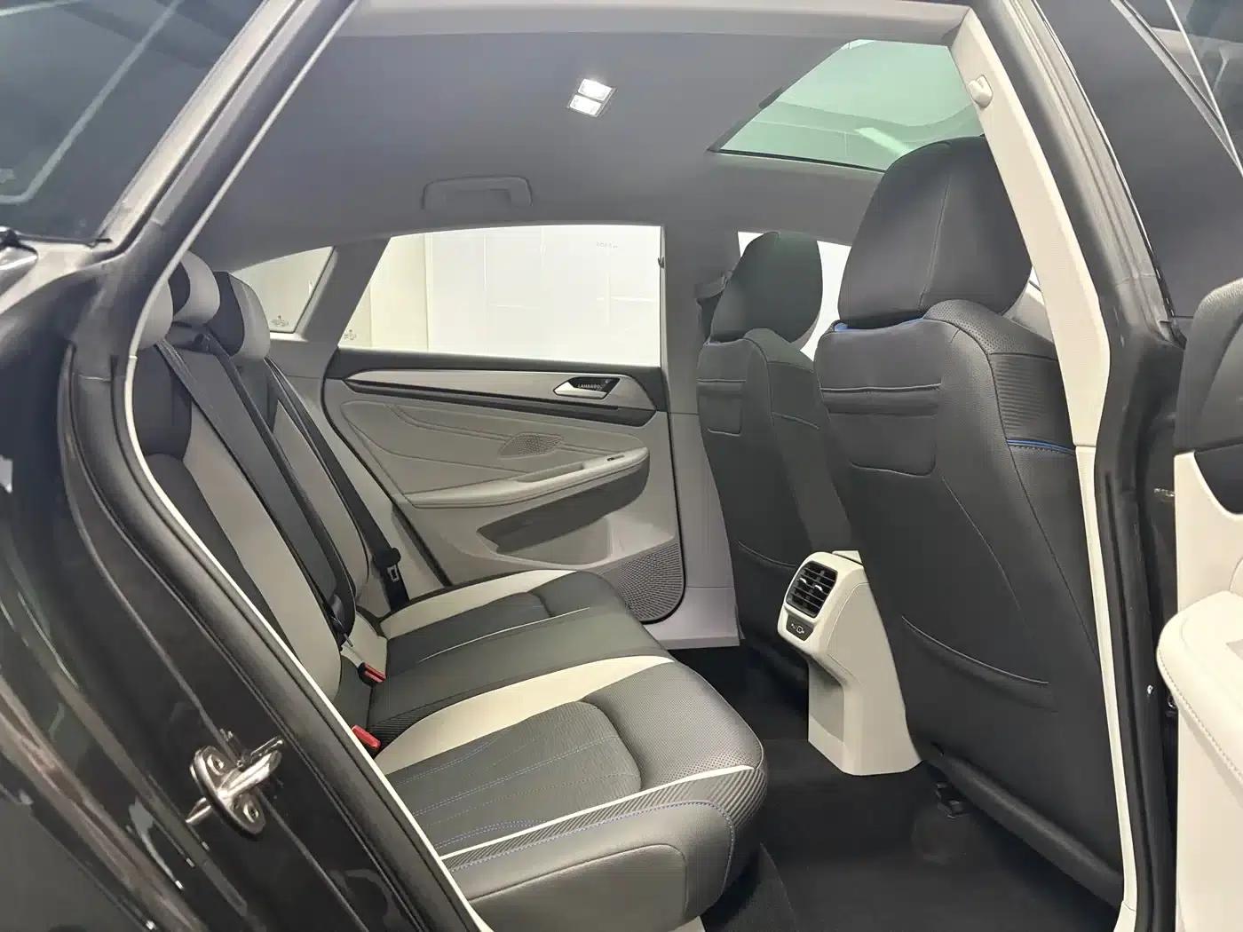 Lamando 2022 Lamando L 280TSI DSG Hot Edition — миниатюра 17
