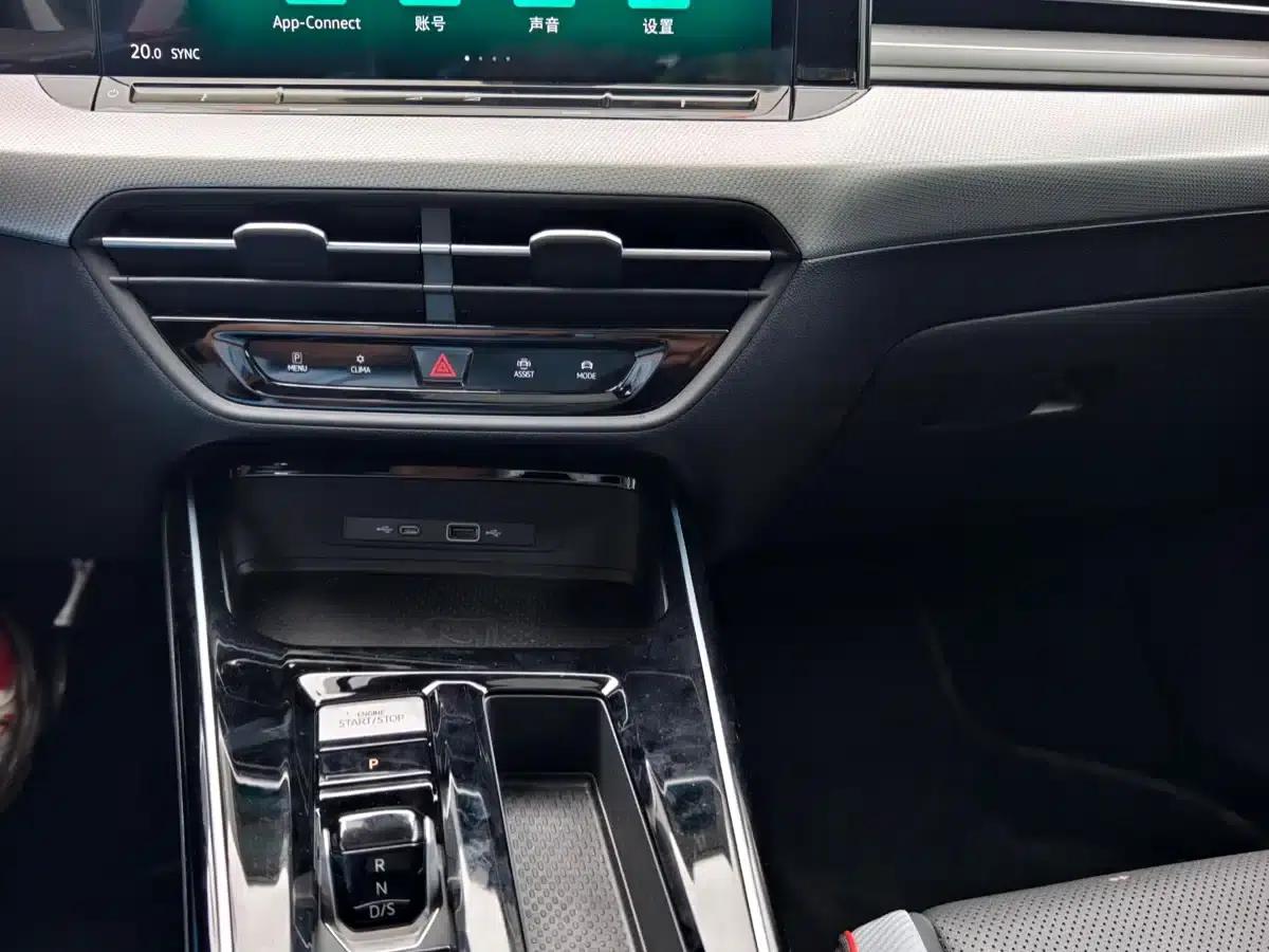 Lamando 2025 Lamando L 280TSI DSG Hot Edition — миниатюра 7