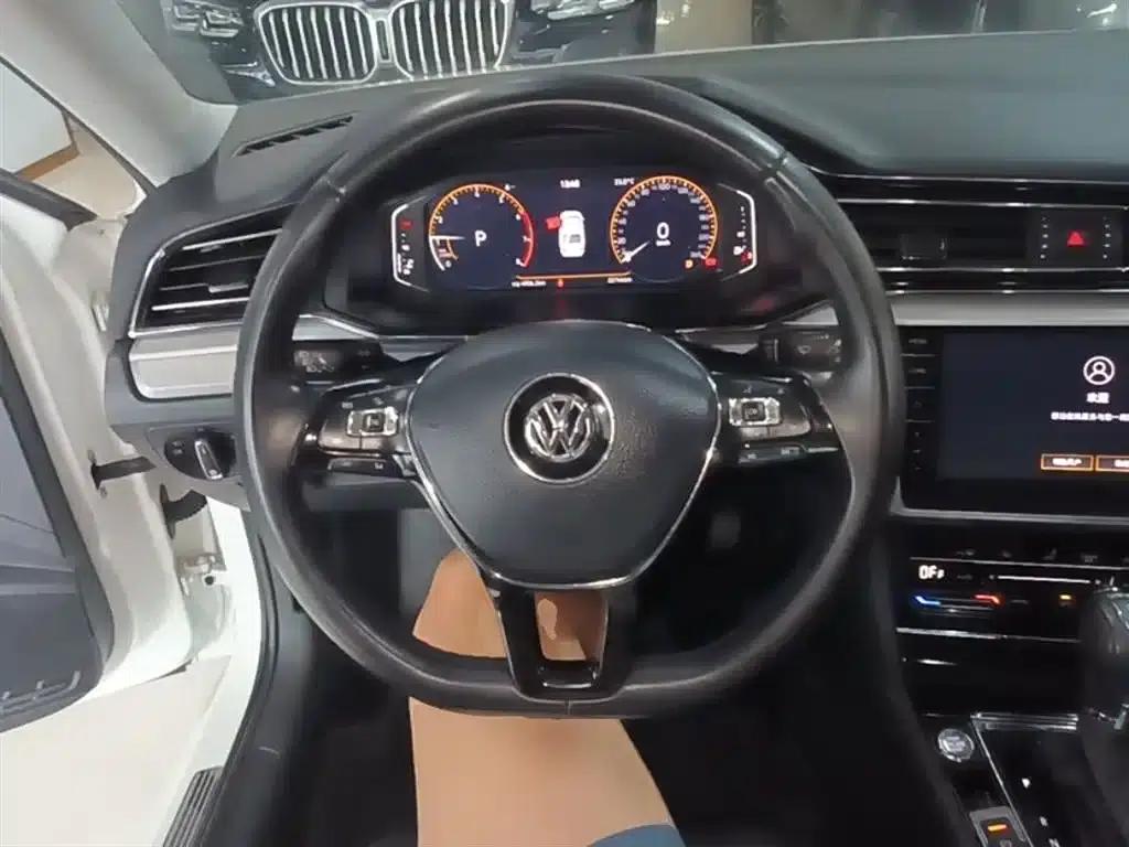 Lamando 2021 Facelift 280TSI DSG Comfort Edition — миниатюра 3