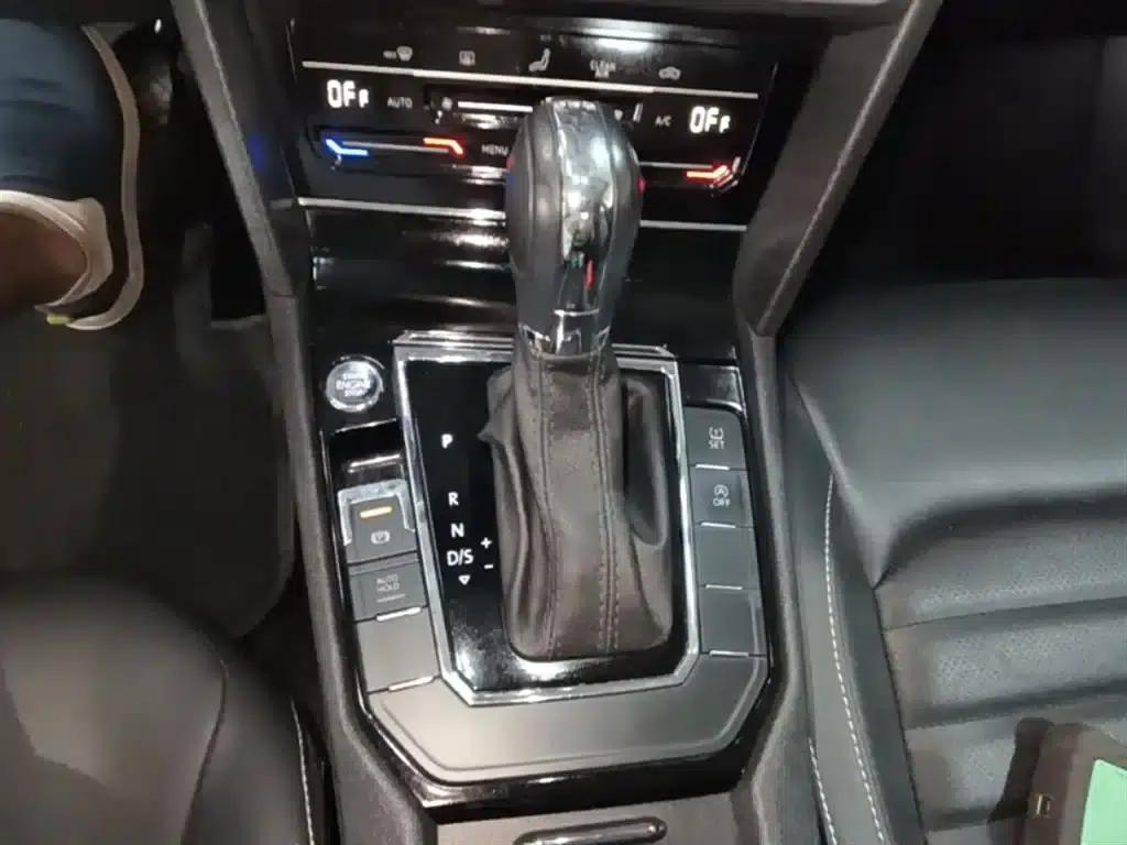 Lamando 2021 Facelift 280TSI DSG Comfort Edition — миниатюра 7