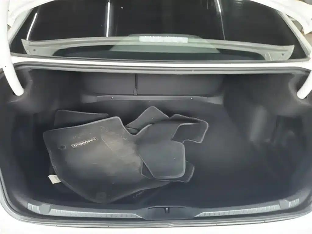Lamando 2021 Facelift 280TSI DSG Comfort Edition — миниатюра 10