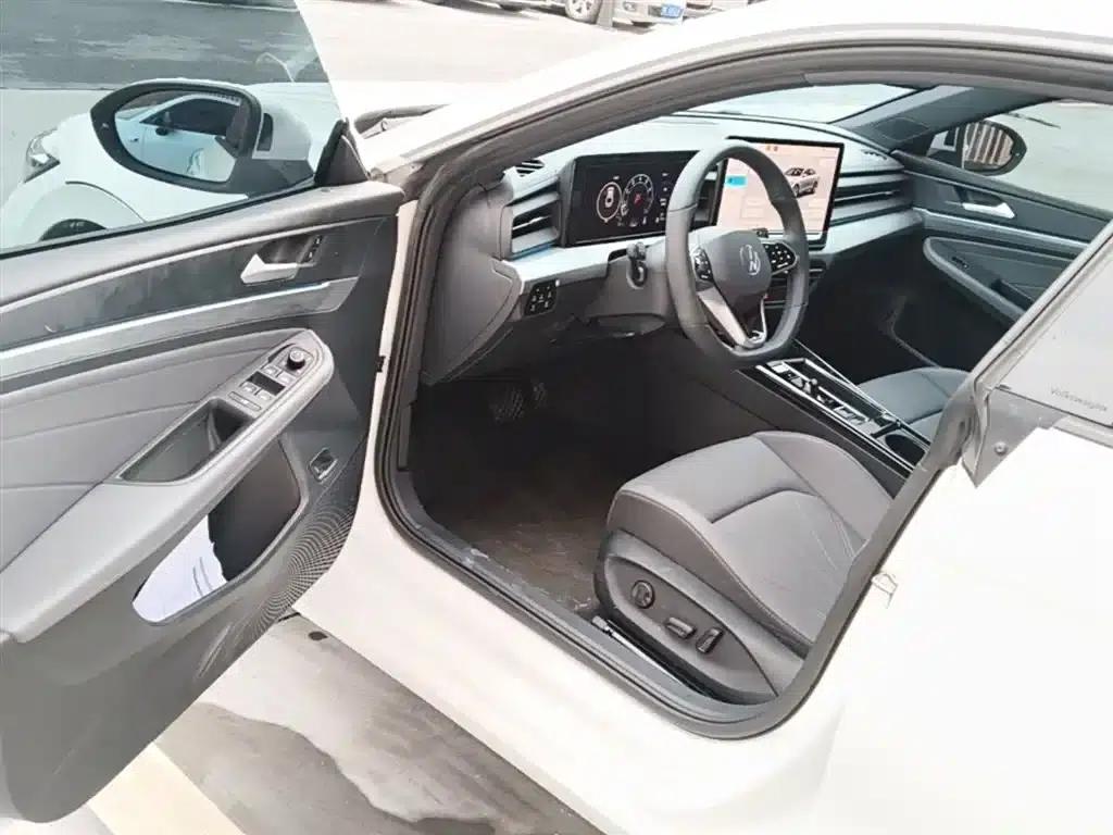 2026 Lamando L 300TSI Lingfeng Edition — миниатюра 16