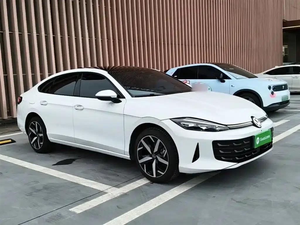 2026 Lamando L 300TSI Lingfeng Edition — миниатюра 4