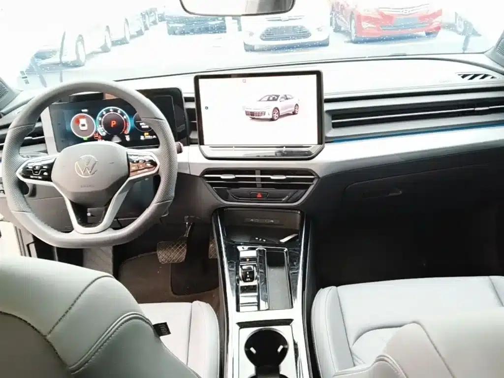 2026 Lamando L 300TSI Lingfeng Edition — миниатюра 10