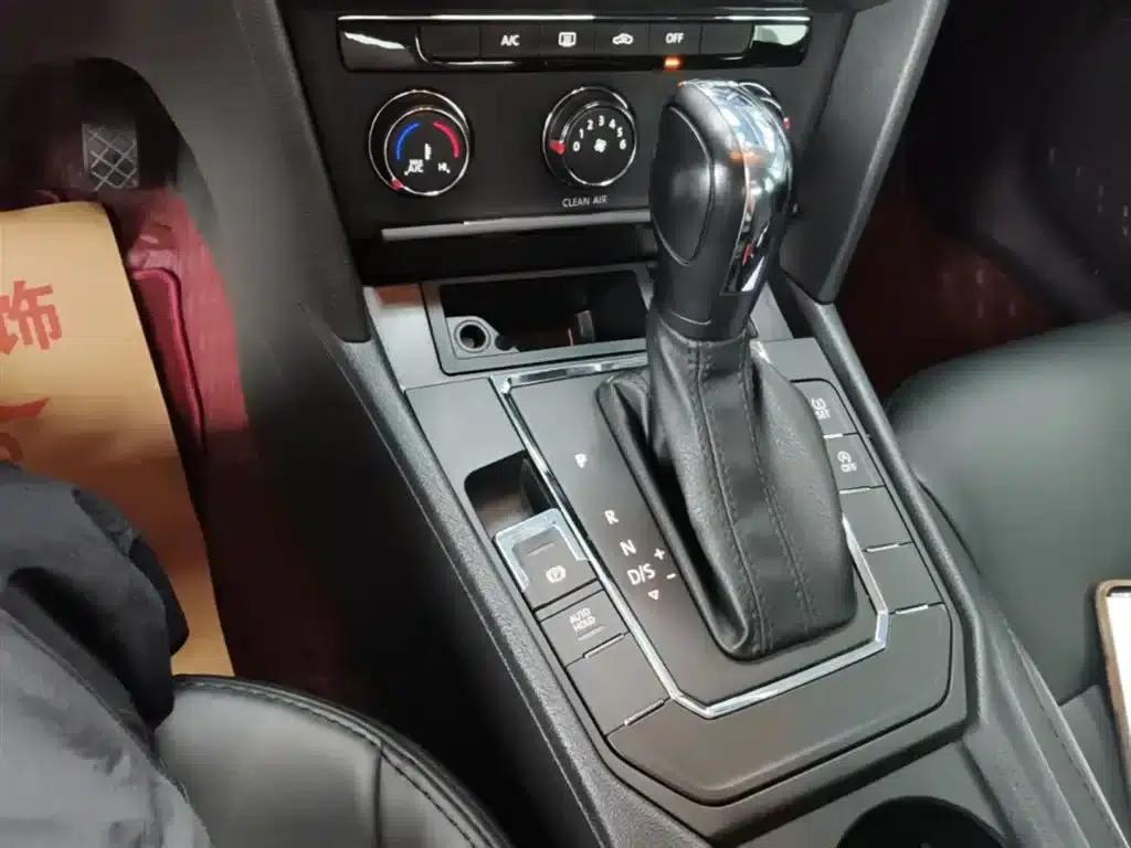 Lamando 2019 230TSI DSG Fashion Edition (China VI Emission Standard) — миниатюра 14
