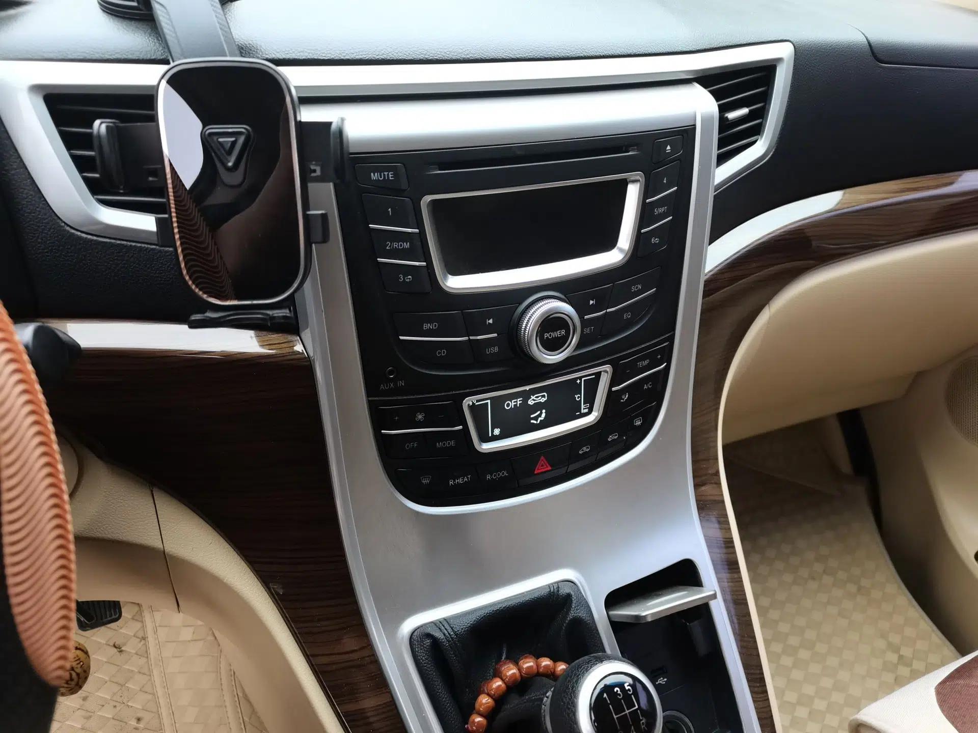 Jinbei Grace 2014 2.0L Luxury Short-Wheelbase 7-Seater 1TR — миниатюра 14