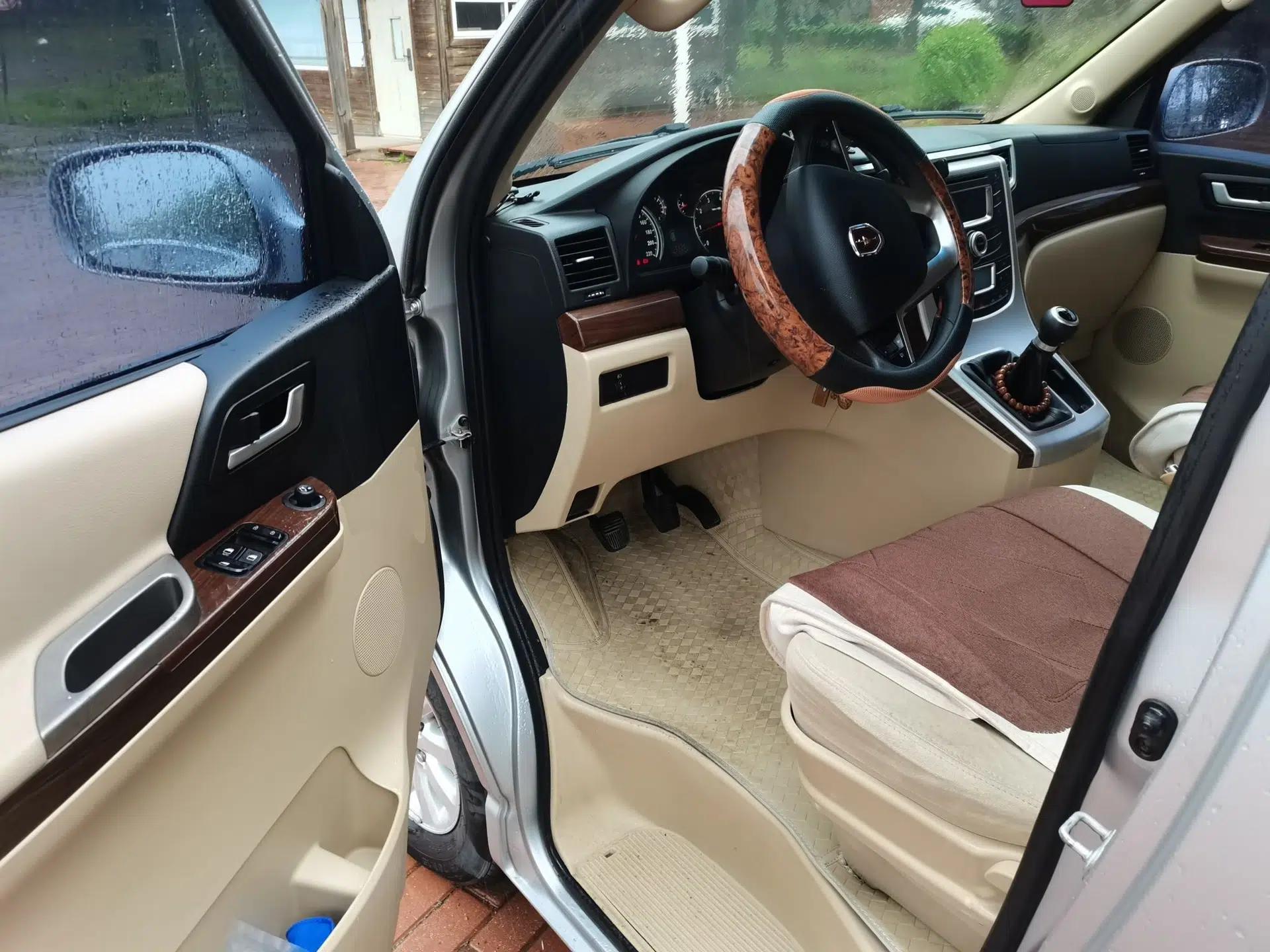 Jinbei Grace 2014 2.0L Luxury Short-Wheelbase 7-Seater 1TR — миниатюра 17