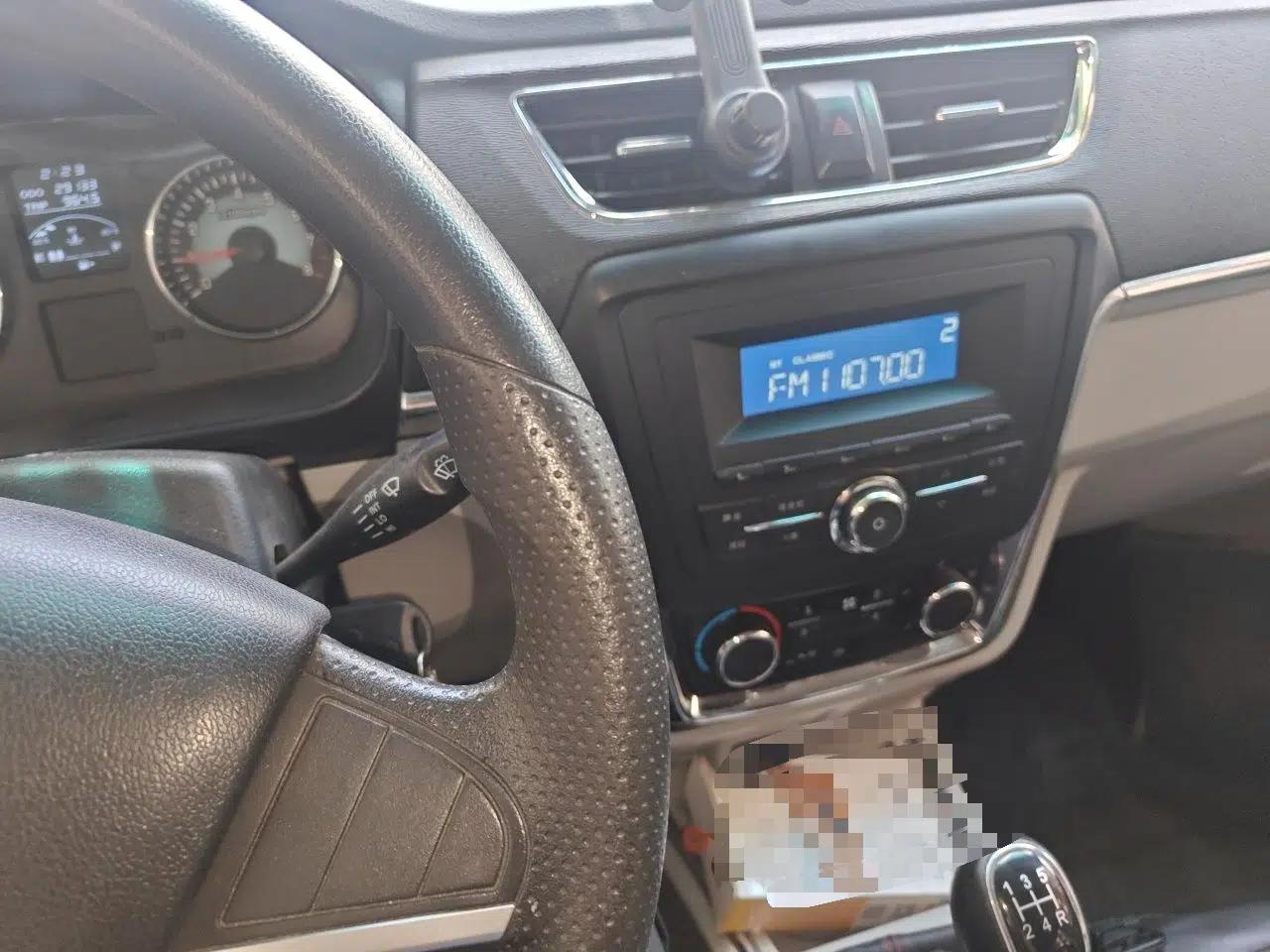 Jinbei New Hiace X30L 2019 1.5L Cargo Van Wealth Edition China VI SWC15M — миниатюра 14