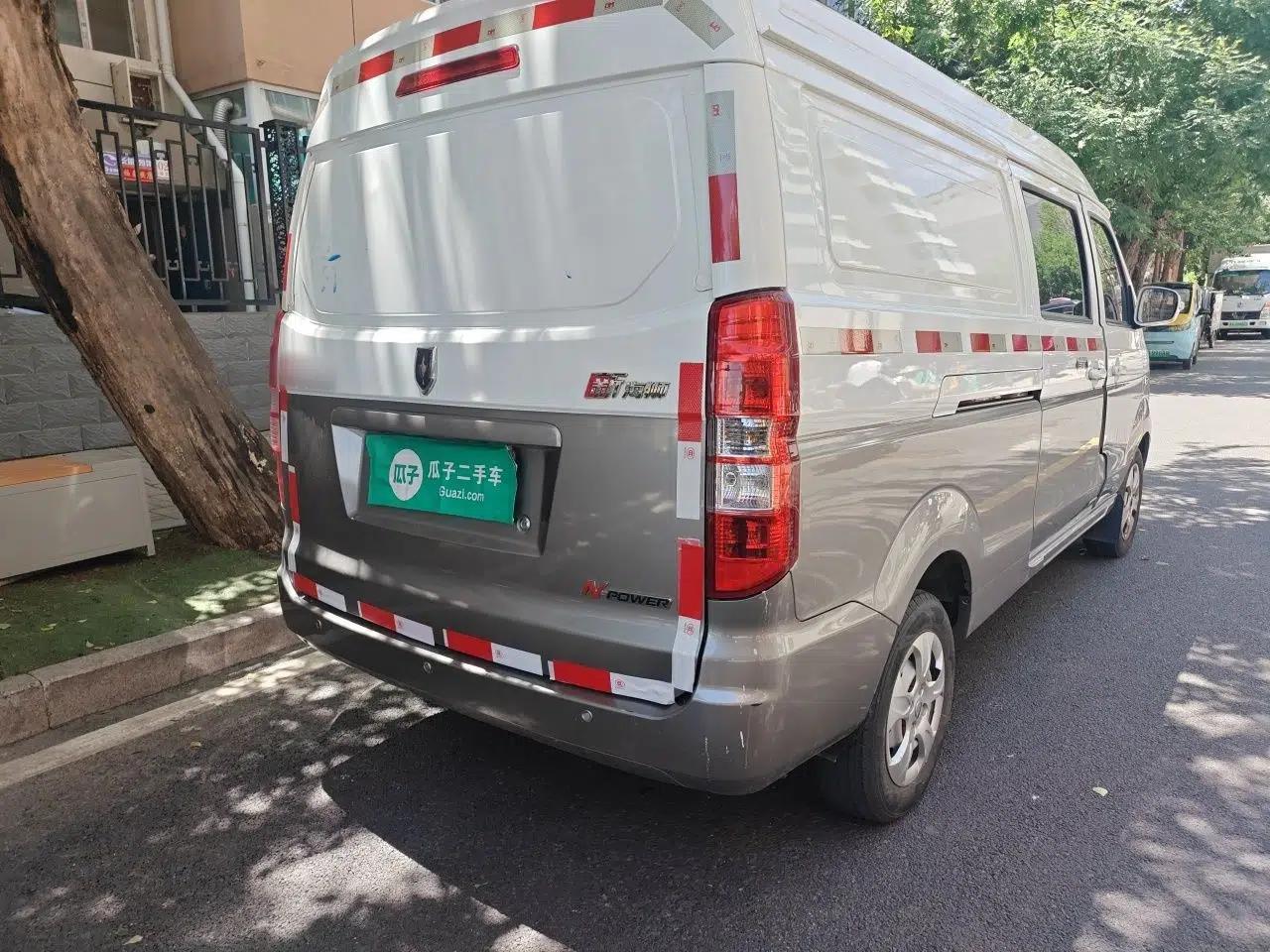 Jinbei New Hiace X30L 2019 1.5L Cargo Van Wealth Edition China VI SWC15M — миниатюра 6