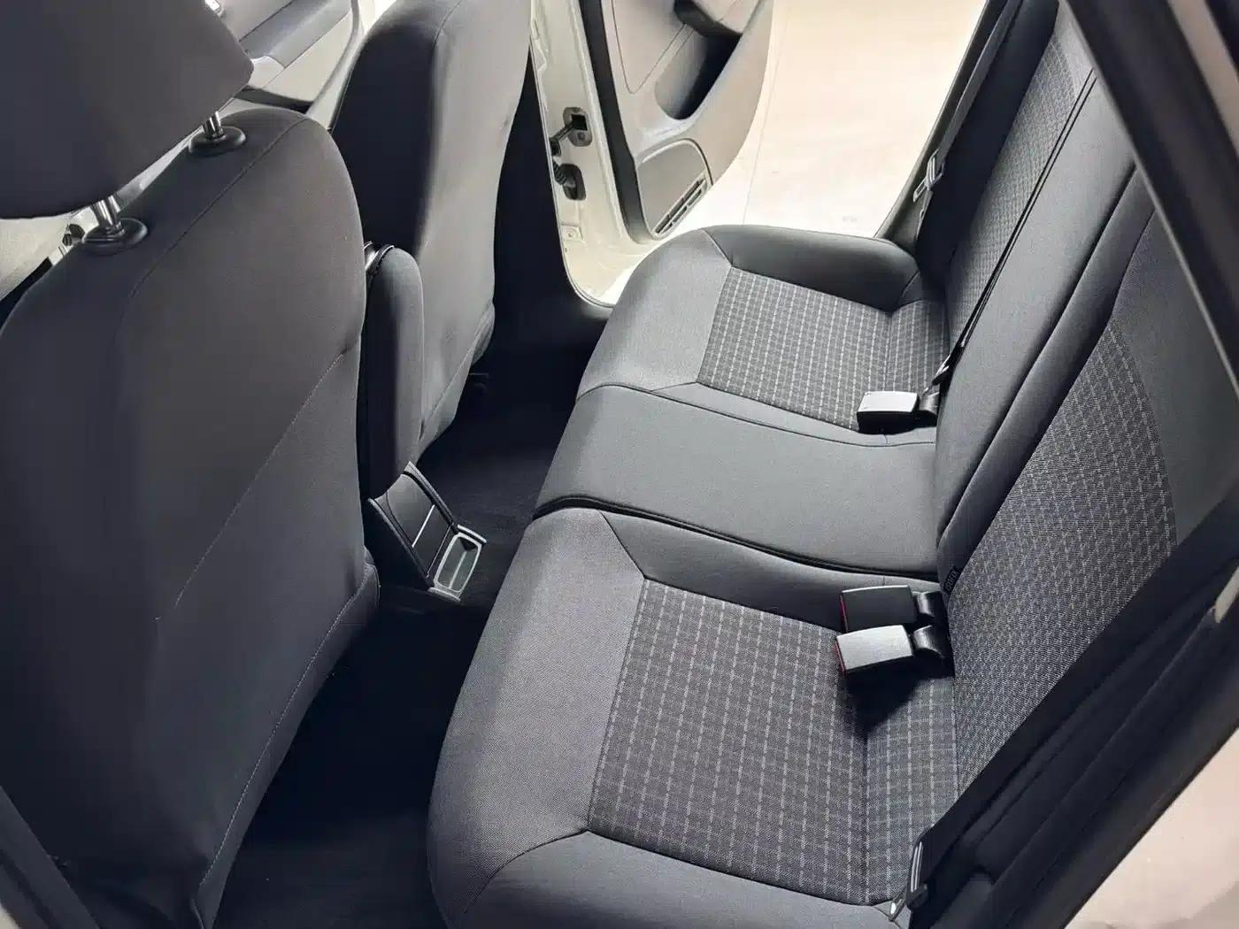 2014 Polo 1.4L Automatic Comfort Edition — миниатюра 7