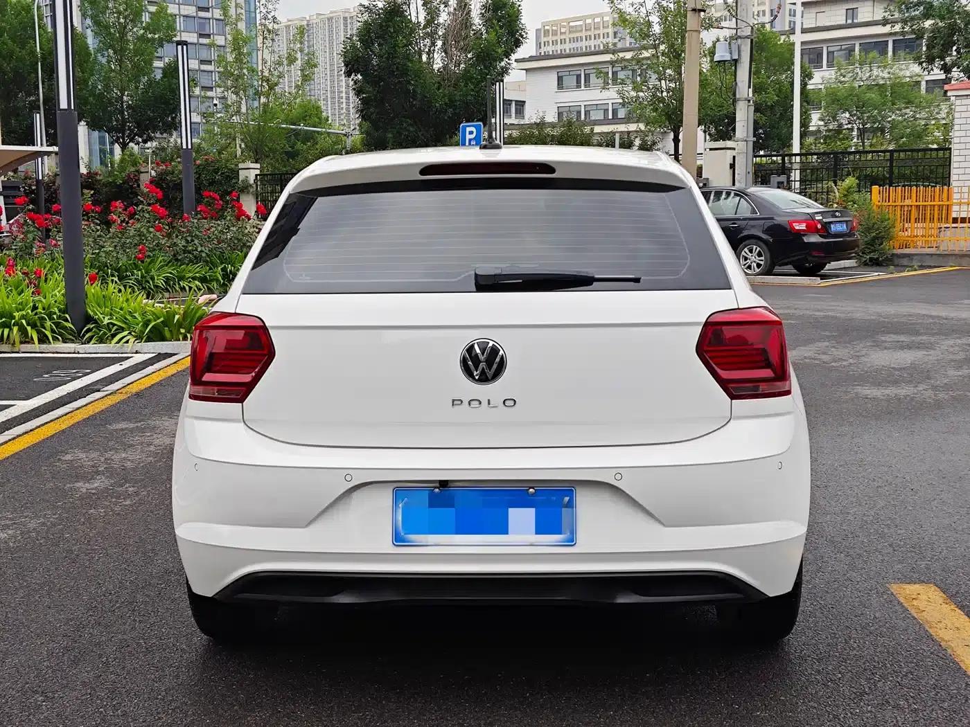 2021 Polo Plus 1.5L Automatic Colorful Technology Edition — миниатюра 5