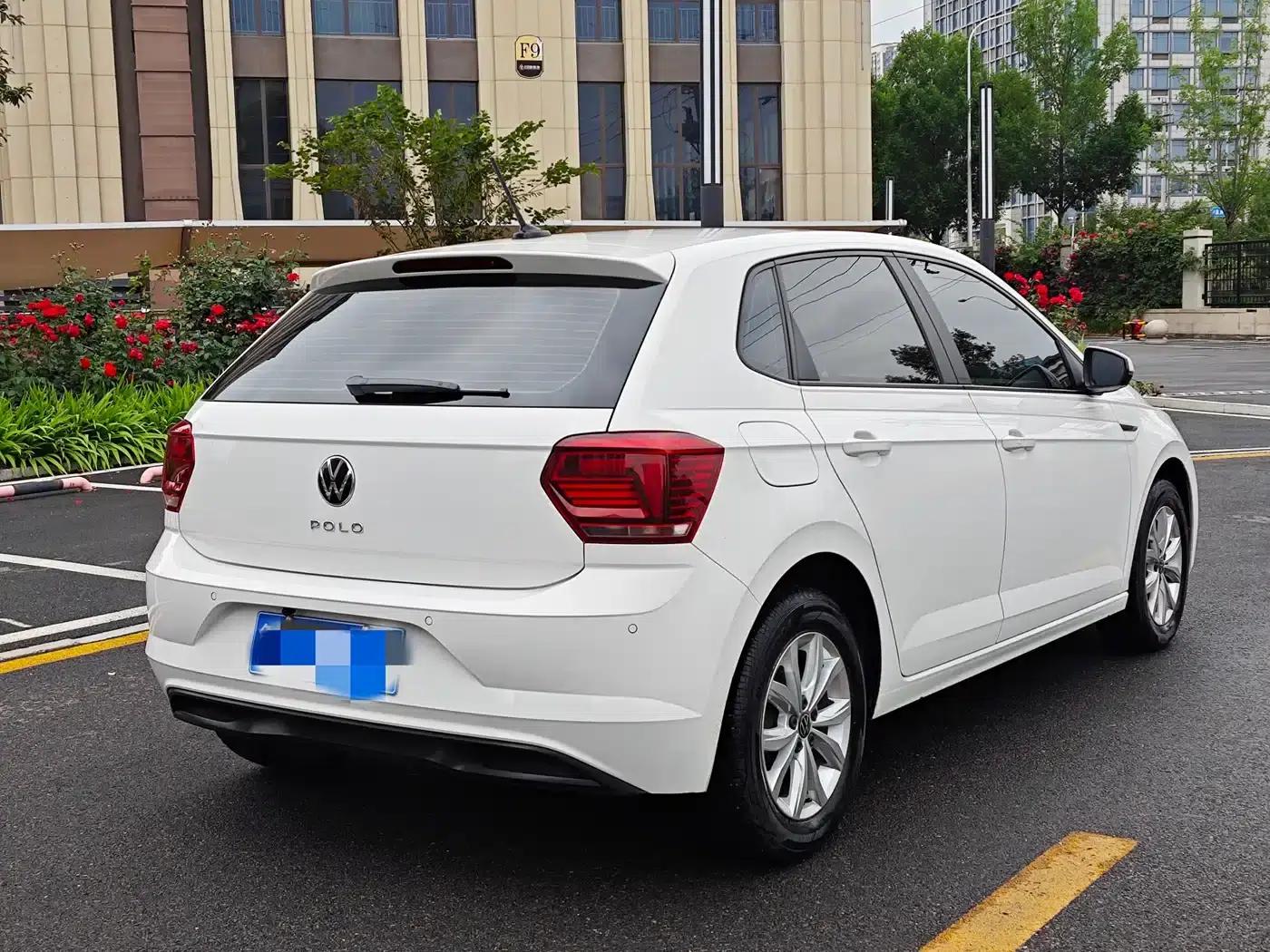 2021 Polo Plus 1.5L Automatic Colorful Technology Edition — миниатюра 6