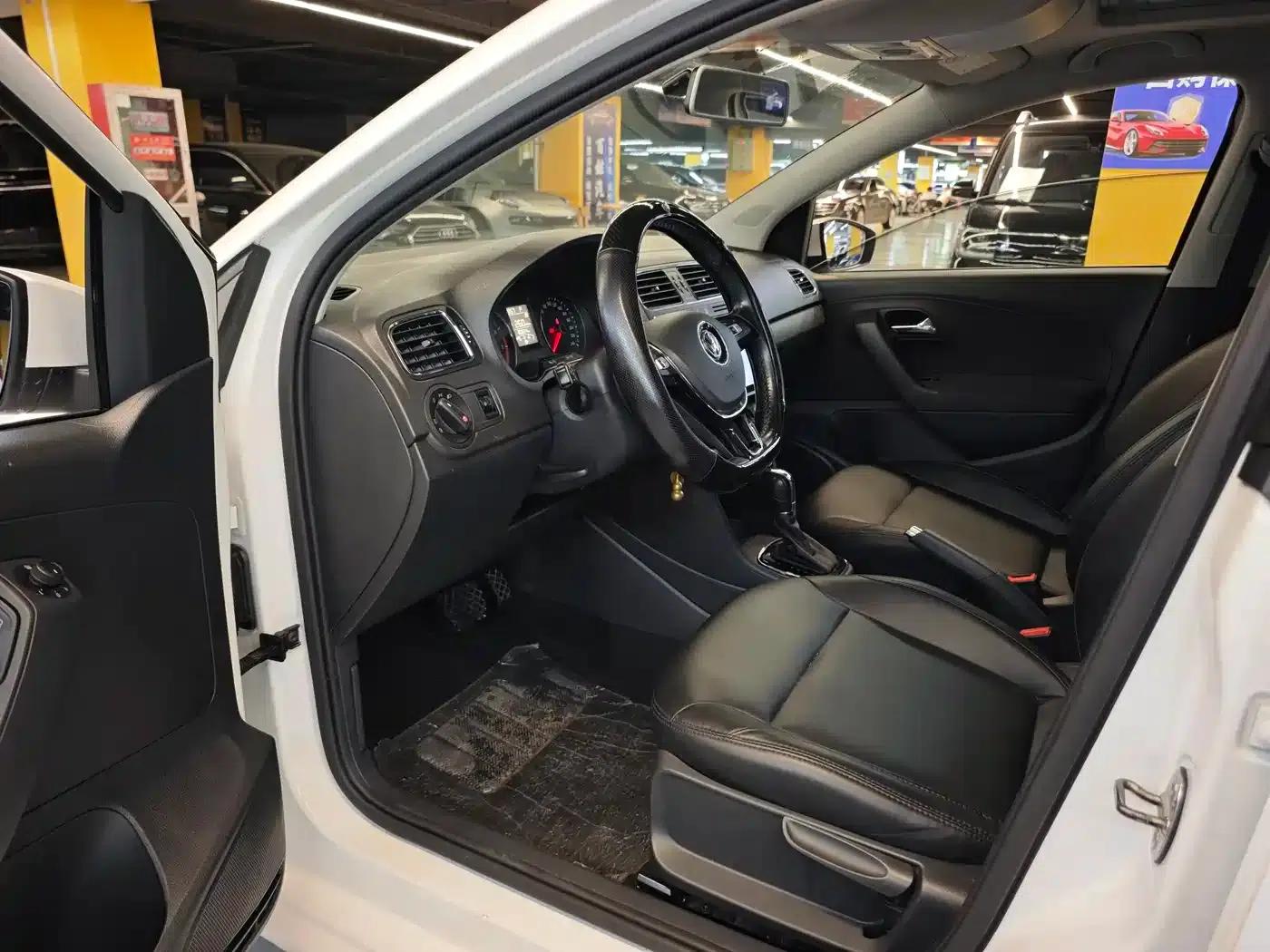 2018 Polo 1.5L Automatic Comfort Edition — миниатюра 7