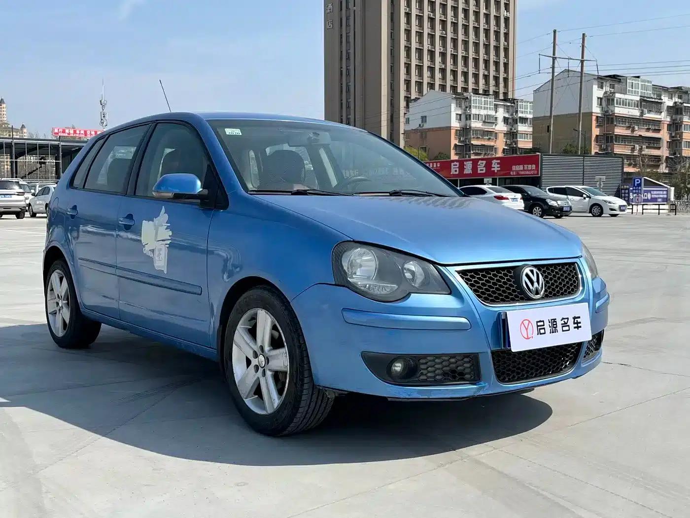 2009 Polo Sporty 1.6L Automatic — миниатюра 3