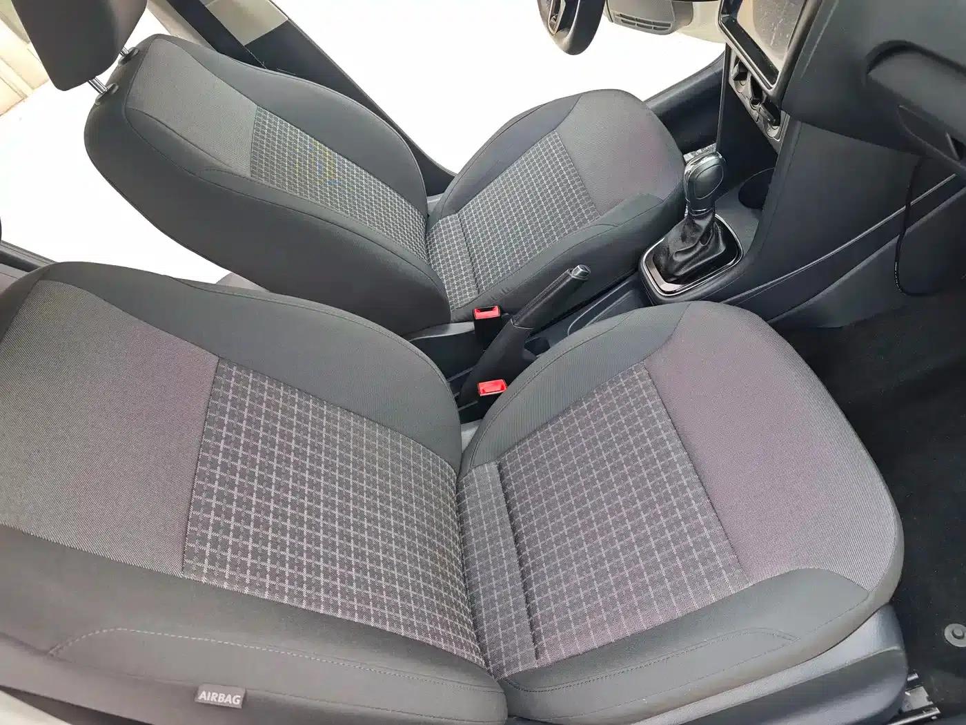 2016 Polo 1.6L Automatic Comfort Model — миниатюра 13
