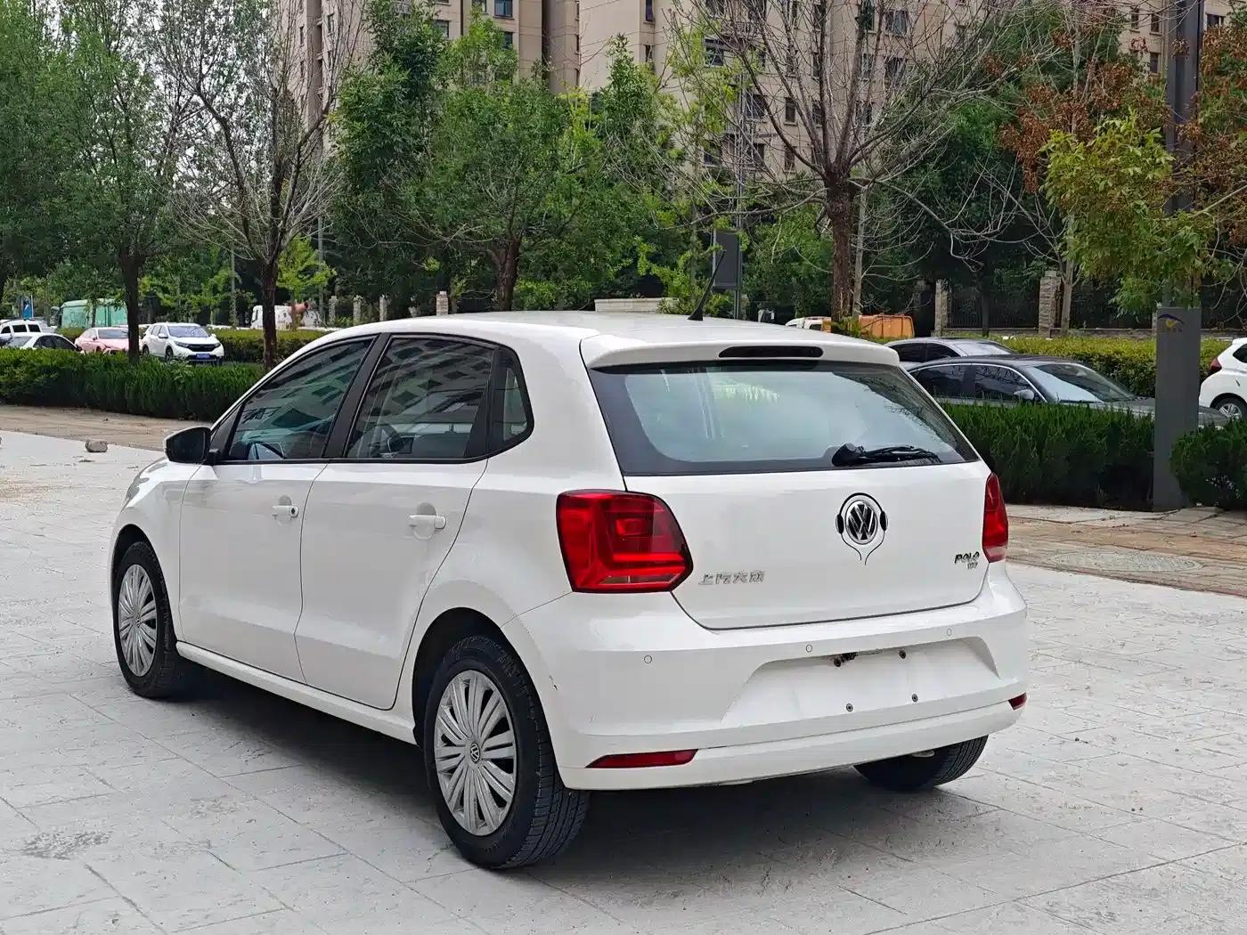 2016 Polo 1.6L Automatic Comfort Model — миниатюра 4