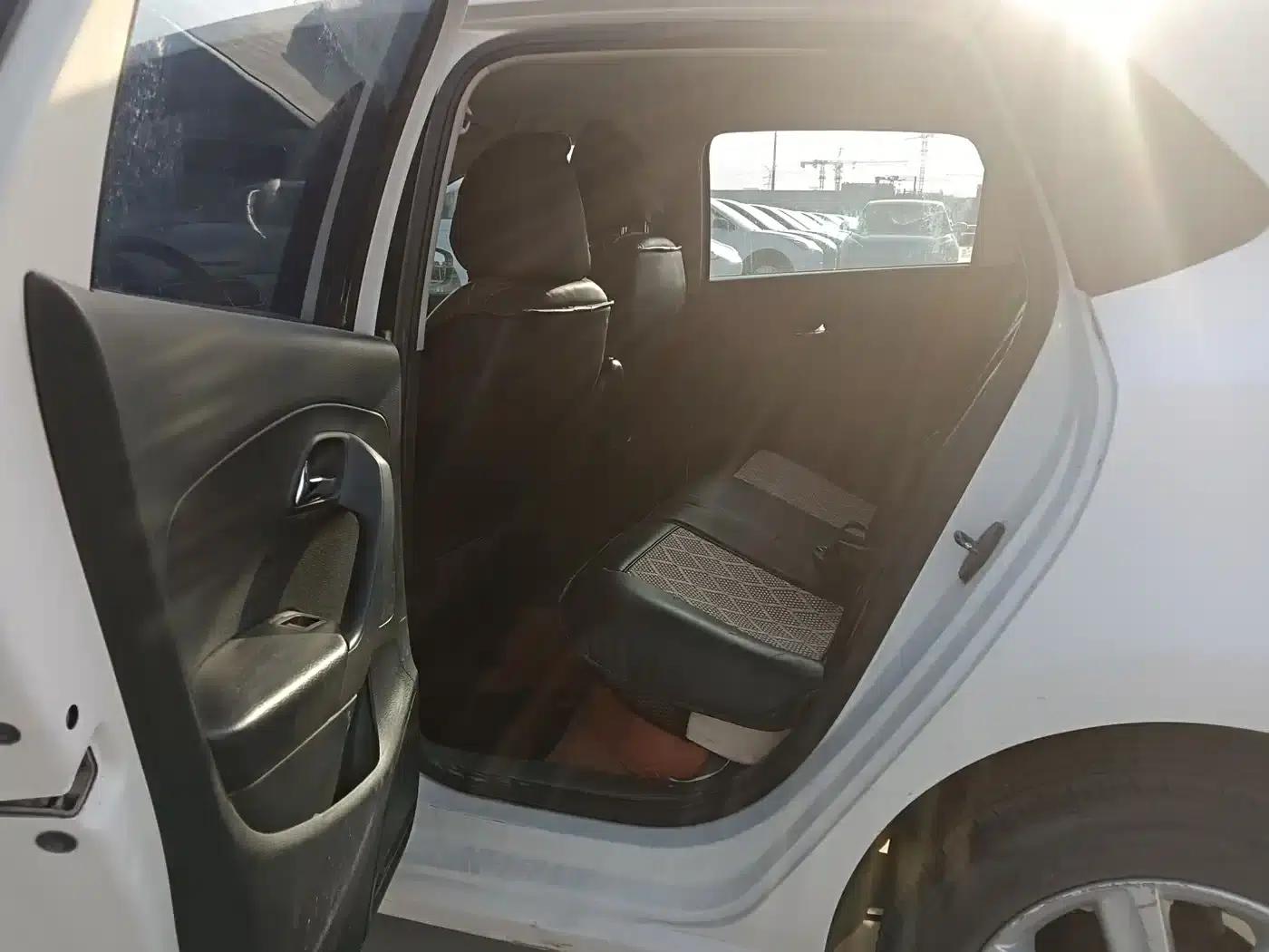 2013 Polo 1.4L Automatic Comfort Edition — миниатюра 12