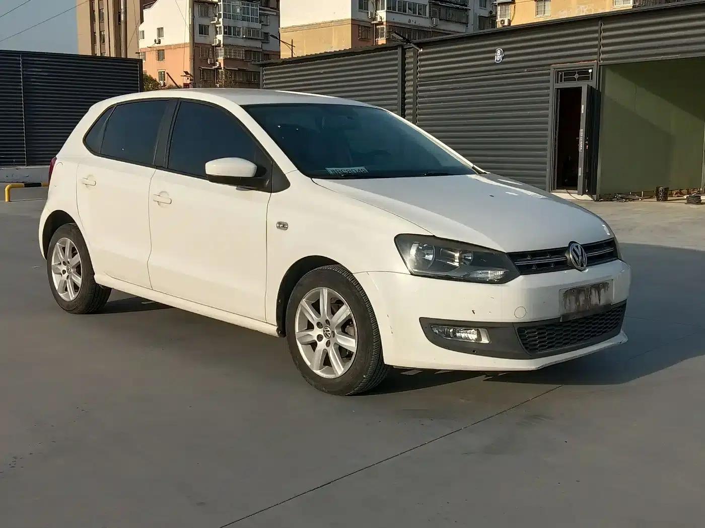 2013 Polo 1.4L Automatic Comfort Edition — миниатюра 3