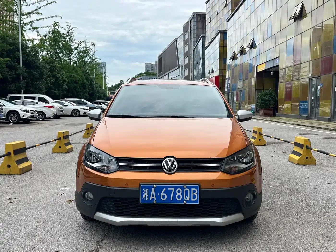 2018 Polo 1.5L Cross Polo Automatic — миниатюра 2