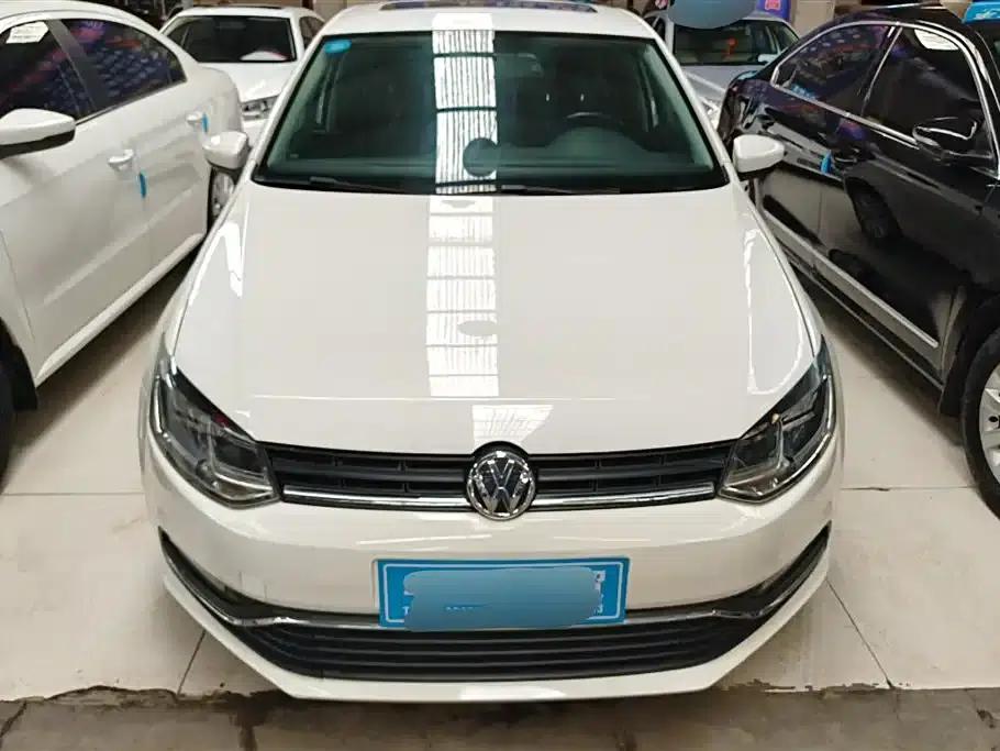 2016 Polo 1.6L Automatic Comfort Model — миниатюра 2