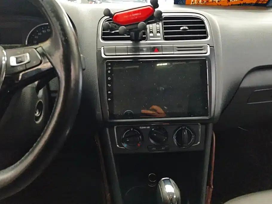 2016 Polo 1.6L Automatic Comfort Model — миниатюра 13