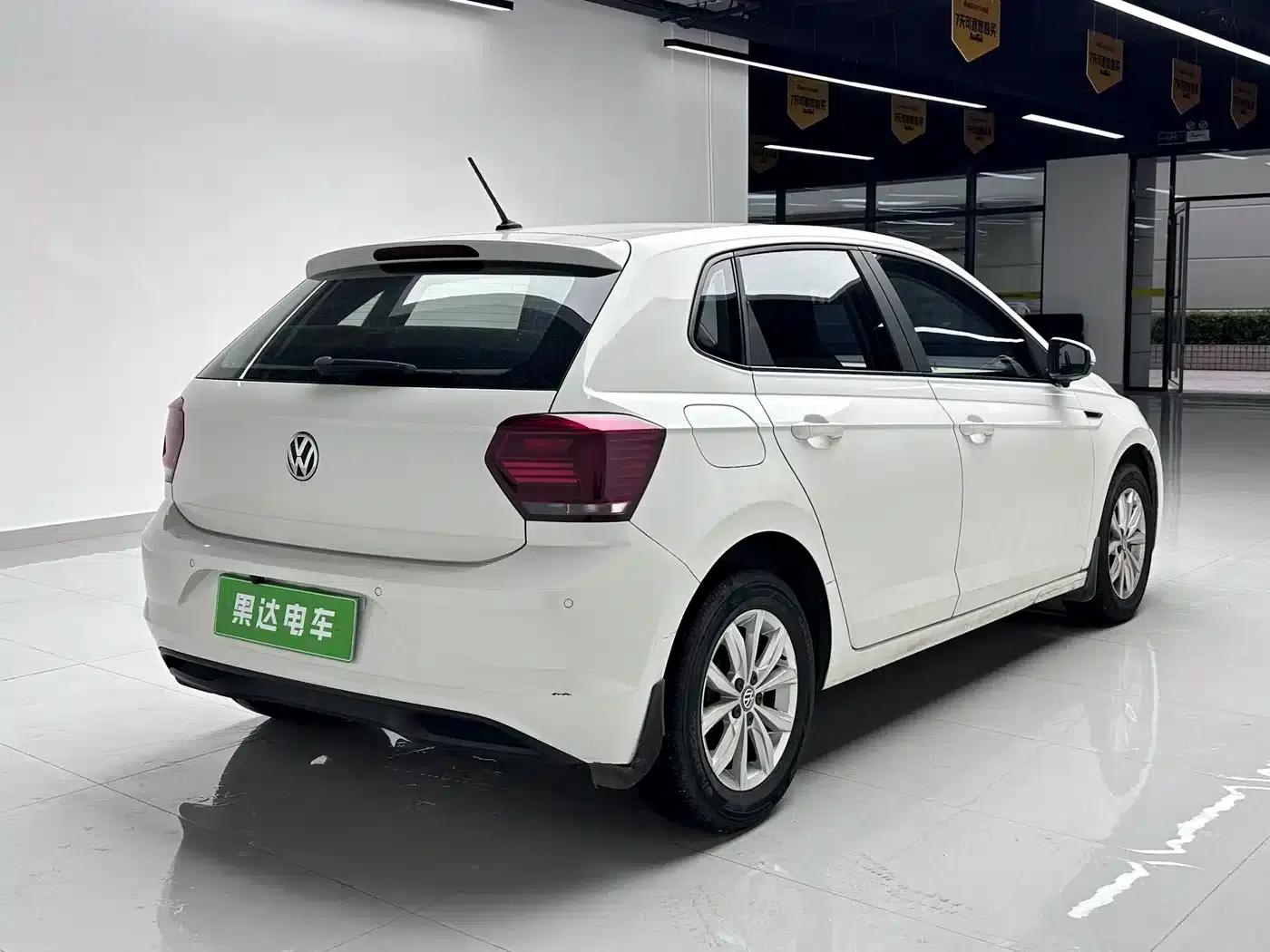 2019 Polo Plus 1.5L Automatic Colorful Technology Edition — миниатюра 5