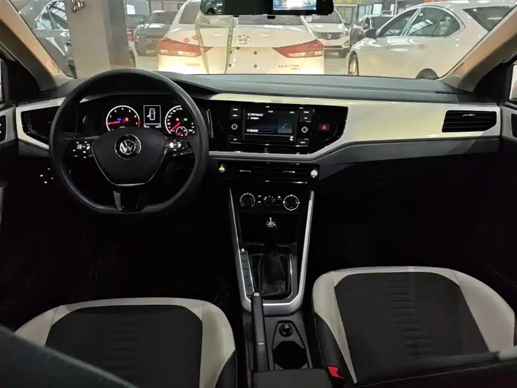2019 Polo Plus 1.5L Automatic Colorful Technology Edition — миниатюра 10