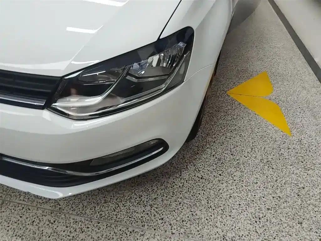 2016 Polo 1.6L Automatic Comfort Model — миниатюра 24