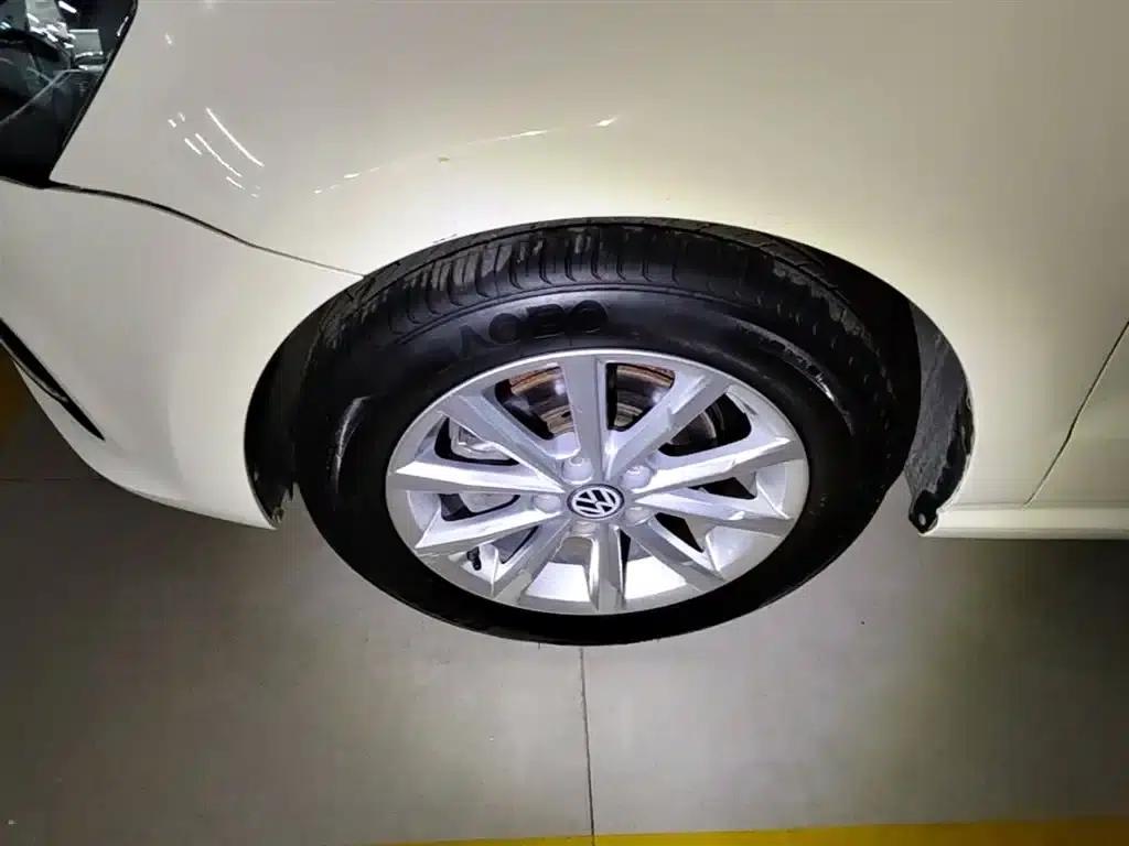 2016 Polo 1.6L Automatic Comfort Model — миниатюра 23