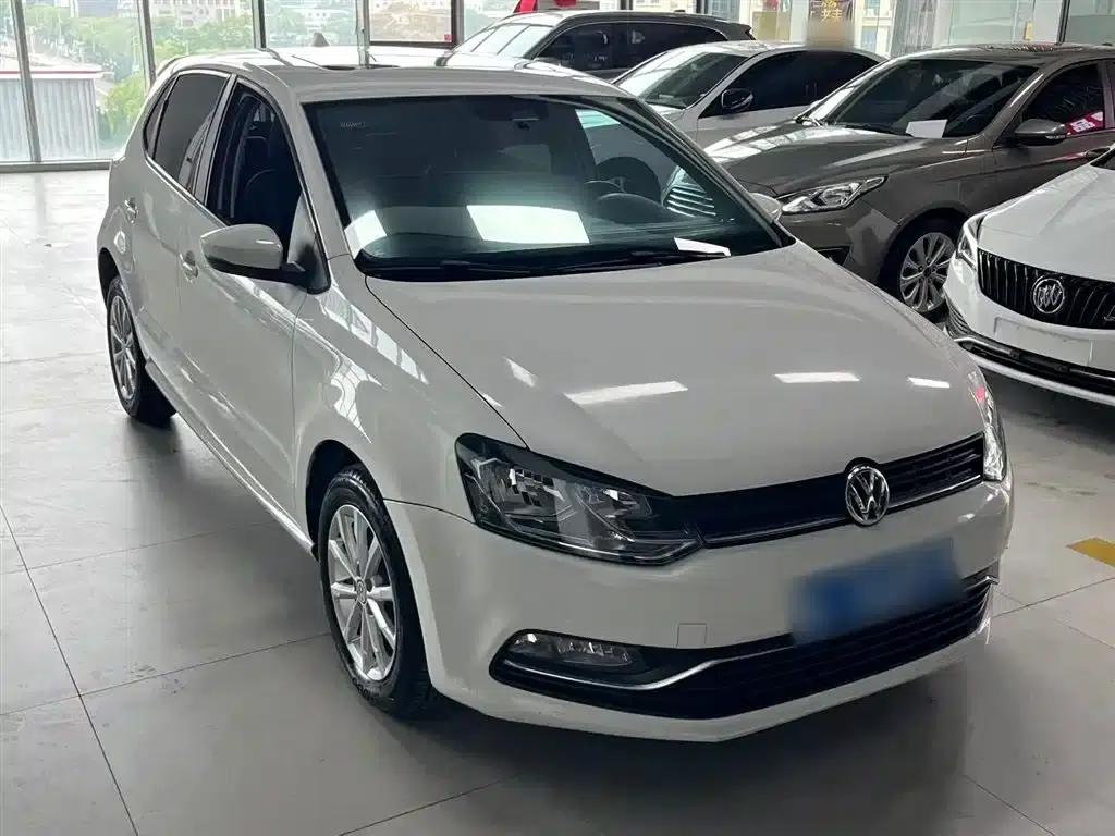 2016 Polo 1.6L Automatic Comfort Model — миниатюра 4